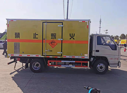济源爆破器材运输车技术升级与安全合规新趋势